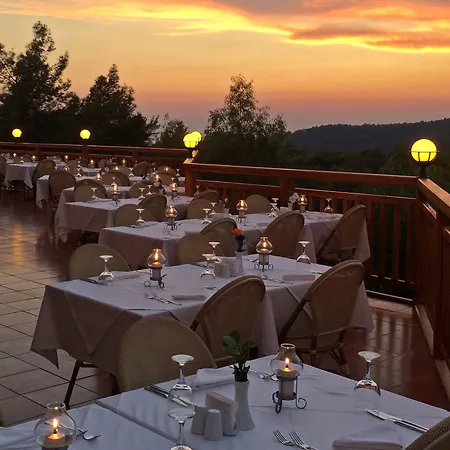 Montana Pine Üdülőközpont 4*