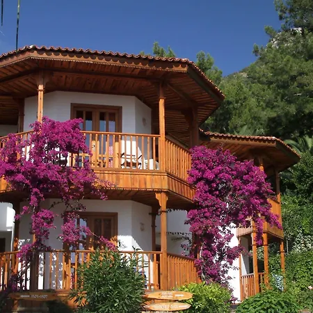 Üdülőközpont Montana Pine Oludeniz