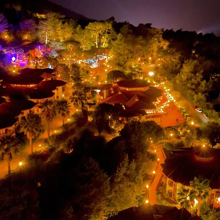 Üdülőközpont Montana Pine