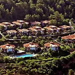 リゾート Montana Pine 4*