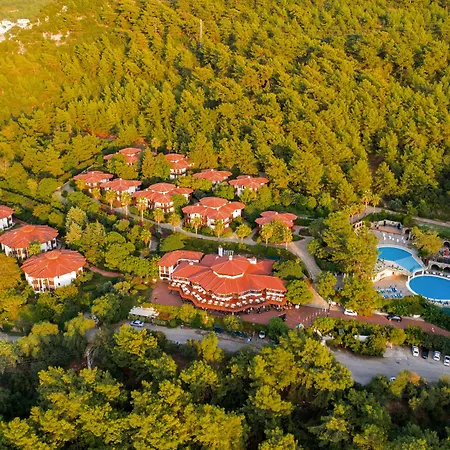 Resort Montana Pine Ölüdeniz