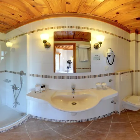 Montana Pine Resort