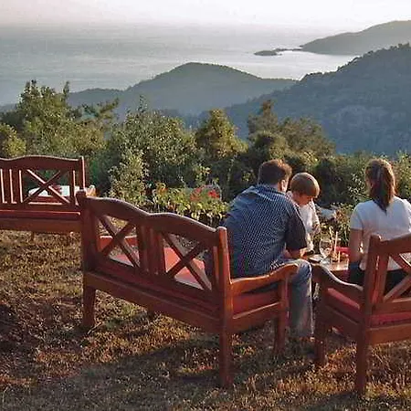 Montana Pine Resort 4*